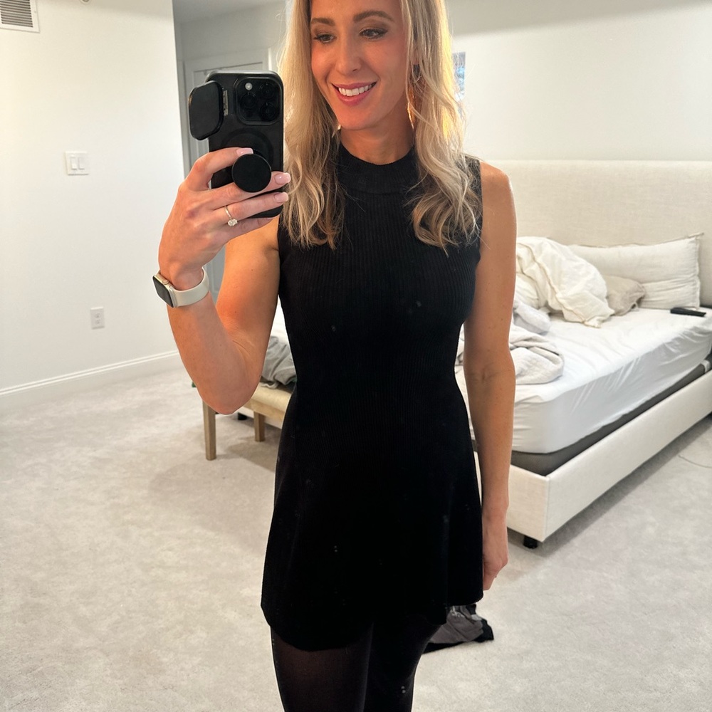 Black sweater mini dress no sleeve